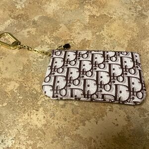 DIO SMALL POCKET HOLDER